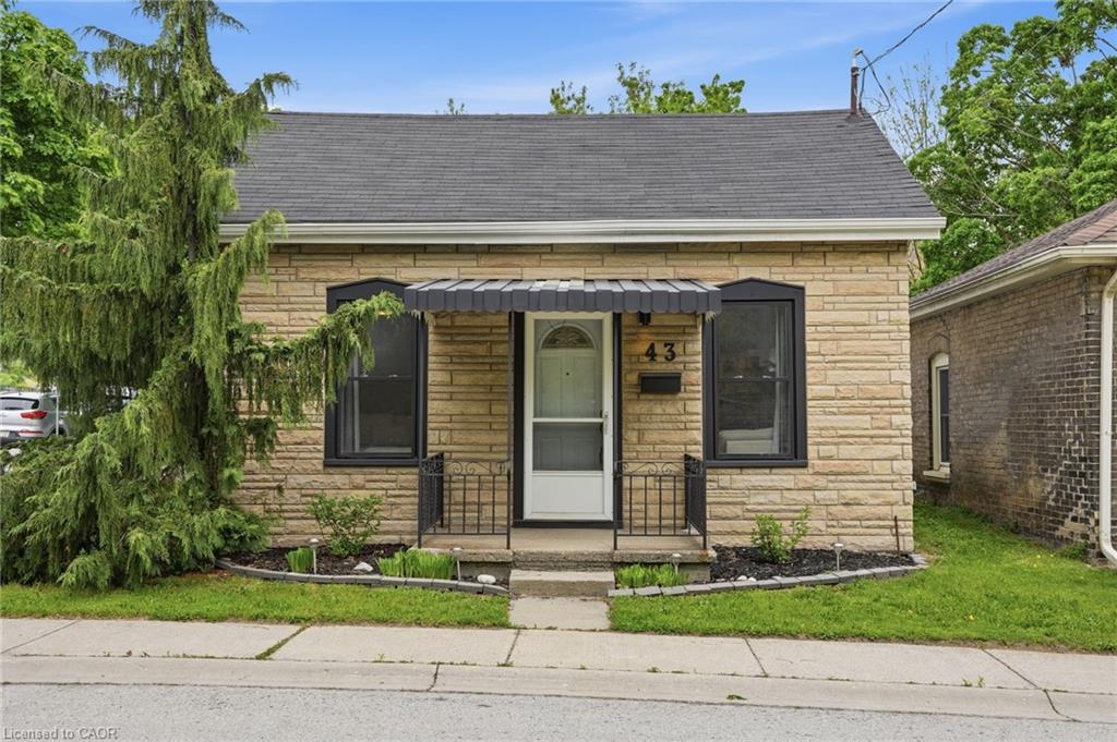 43 Alonzo Street Property Photo 1