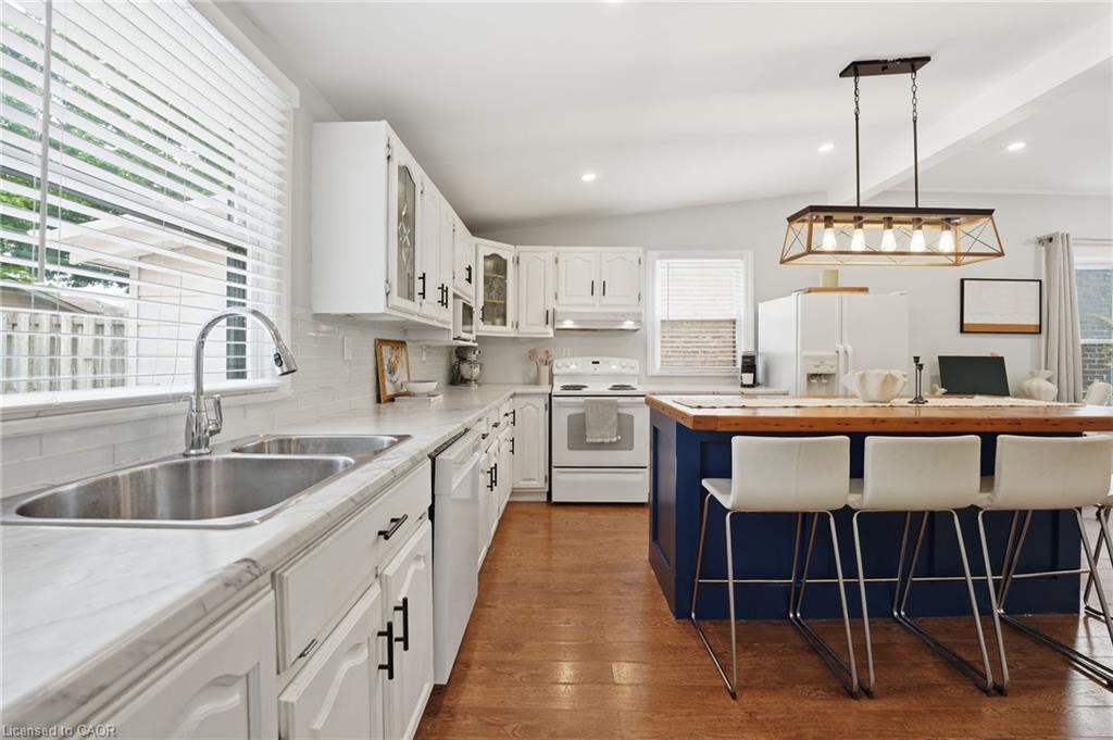 43 Alonzo Street Property Photo 12