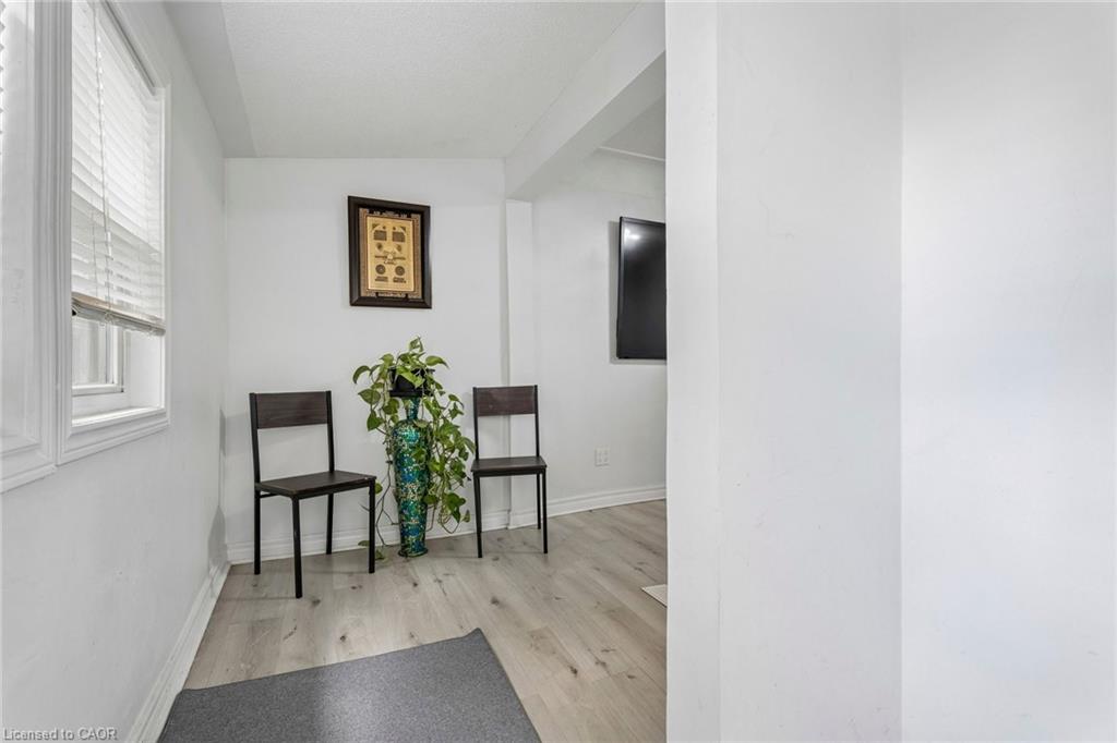 43 Whitfield Avenue Property Photo 8