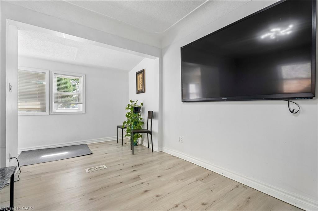 43 Whitfield Avenue Property Photo 18