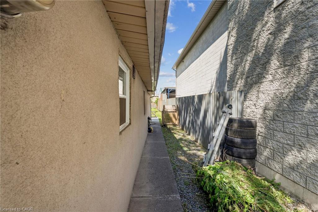 43 Whitfield Avenue Property Photo 37