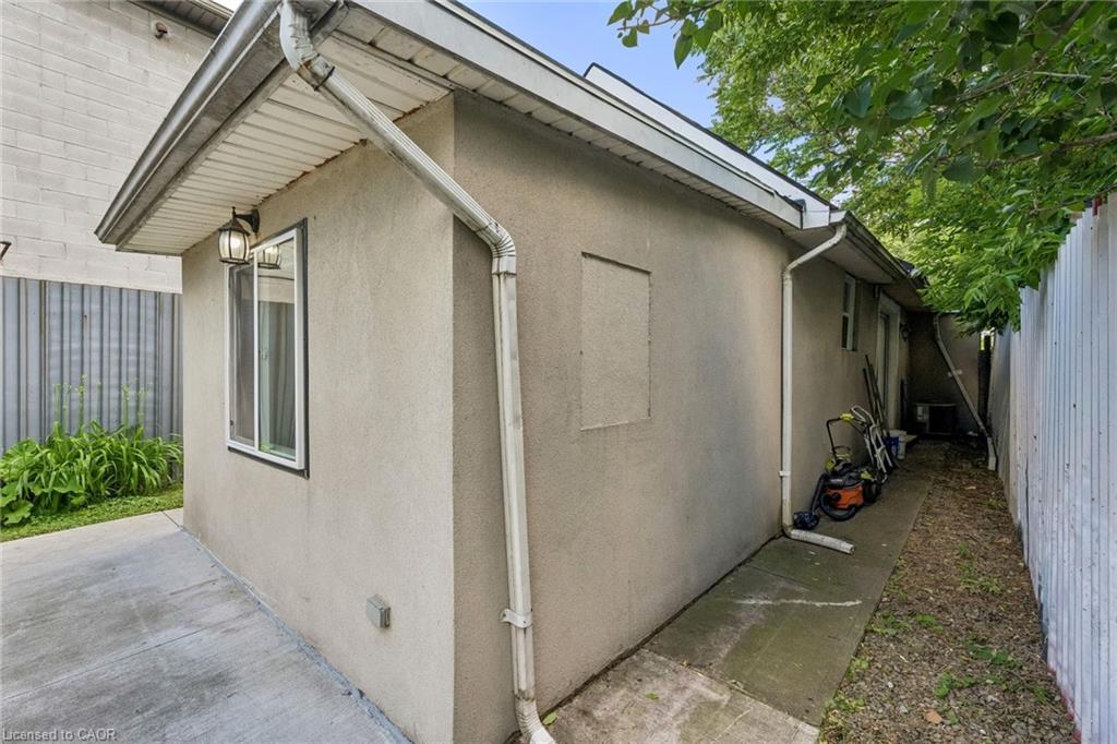 43 Whitfield Avenue Property Photo 41