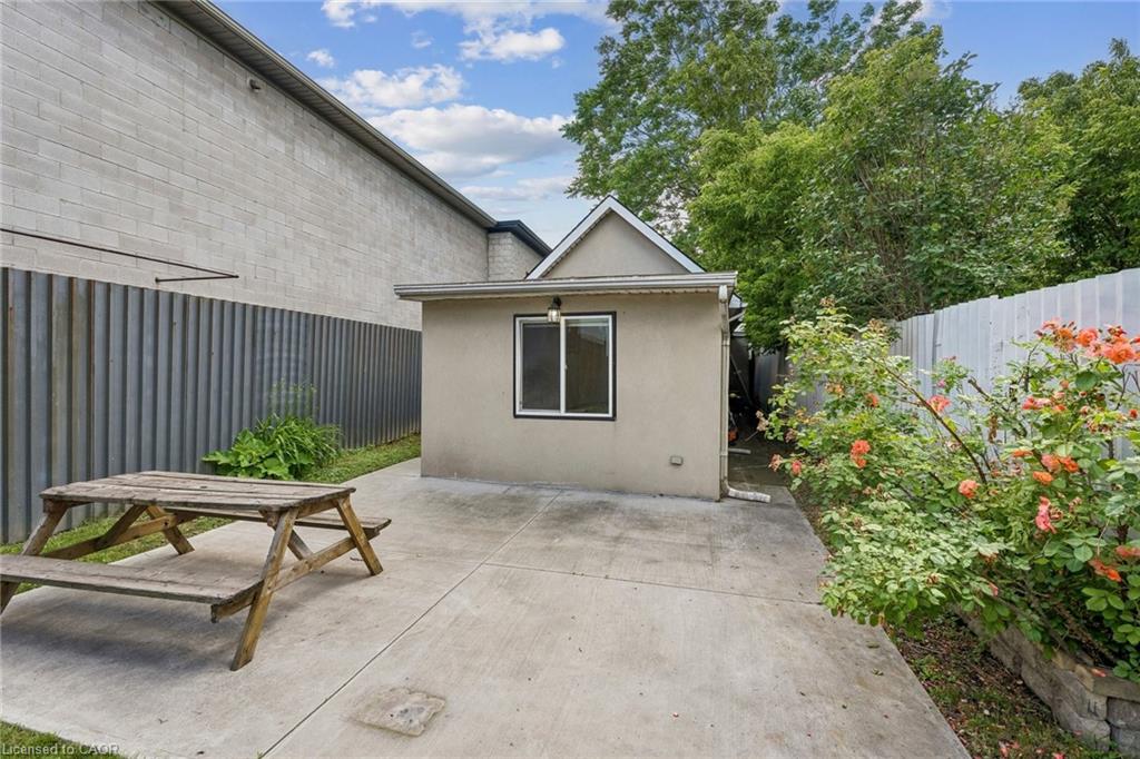 43 Whitfield Avenue Property Photo 44