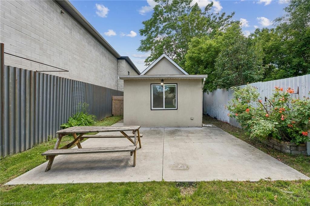 43 Whitfield Avenue Property Photo 45