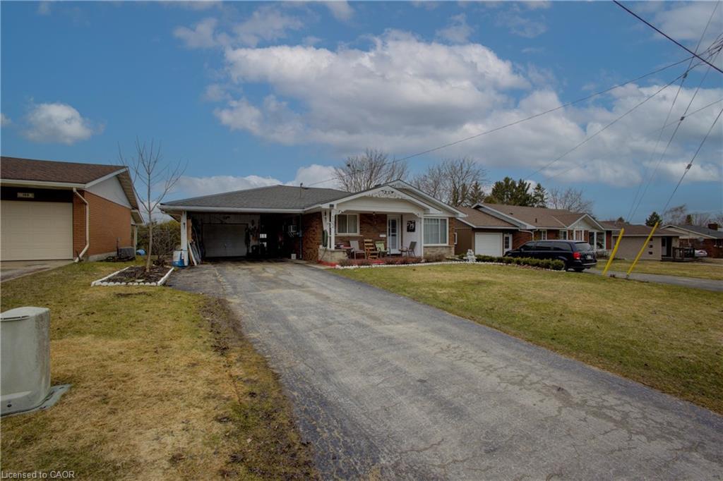 102 Byeland Drive Property Photo 4