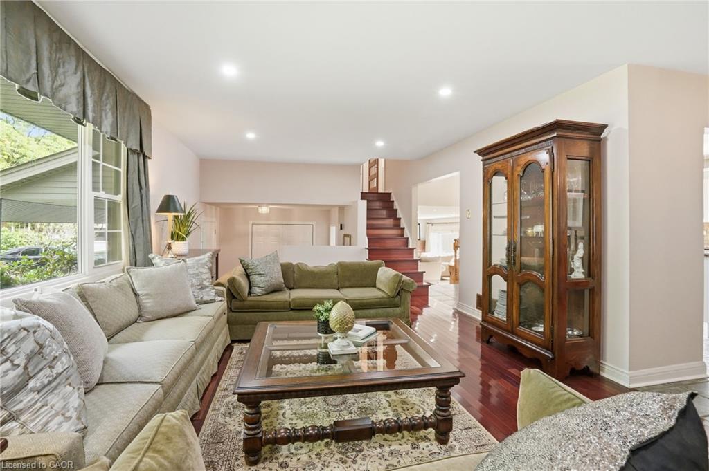1321 Fairway Court Property Photo 8