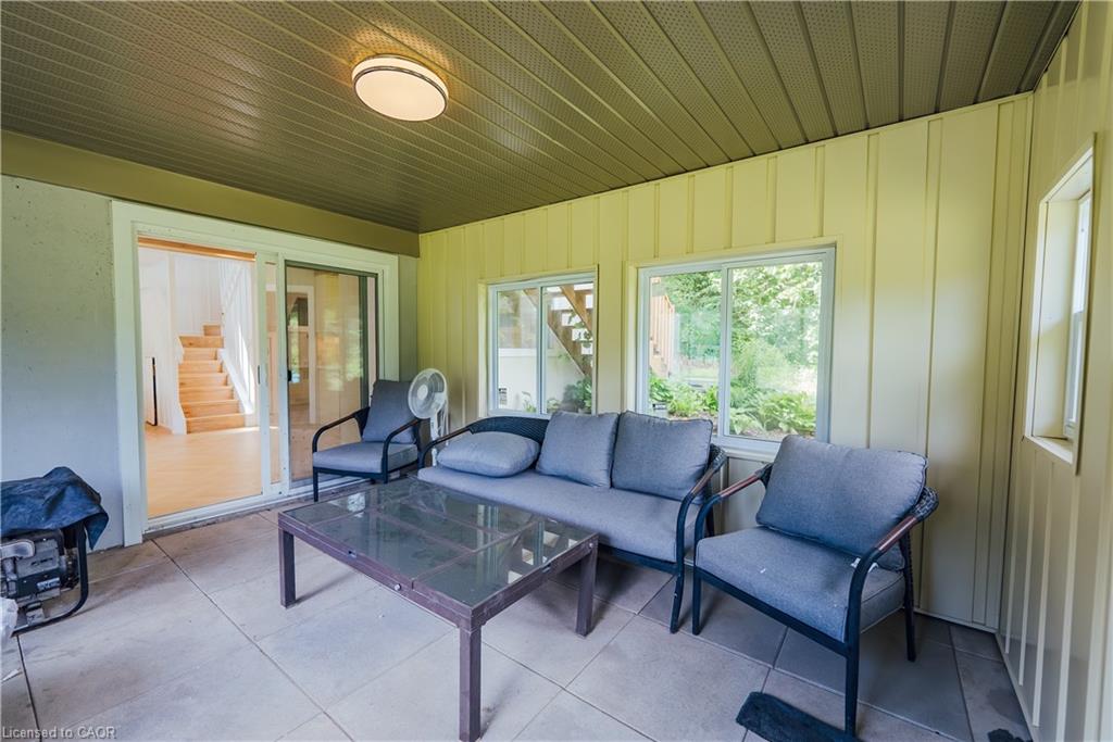 11 Side Road Property Photo 26