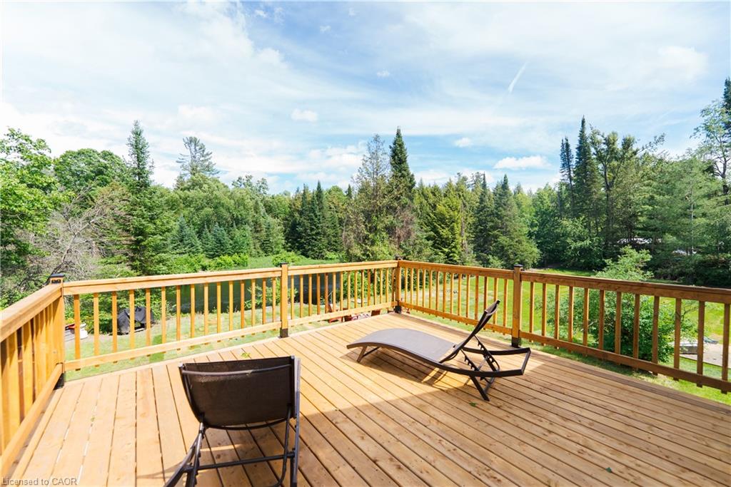 11 Side Road Property Photo 40