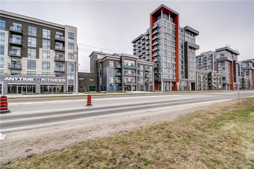 604-470 Dundas Street E Property Photo 4
