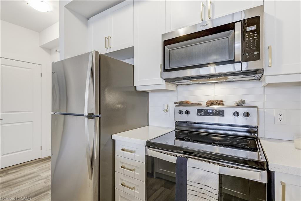 604-470 Dundas Street E Property Photo 18