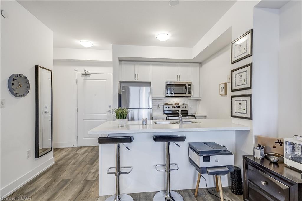 604-470 Dundas Street E Property Photo 19