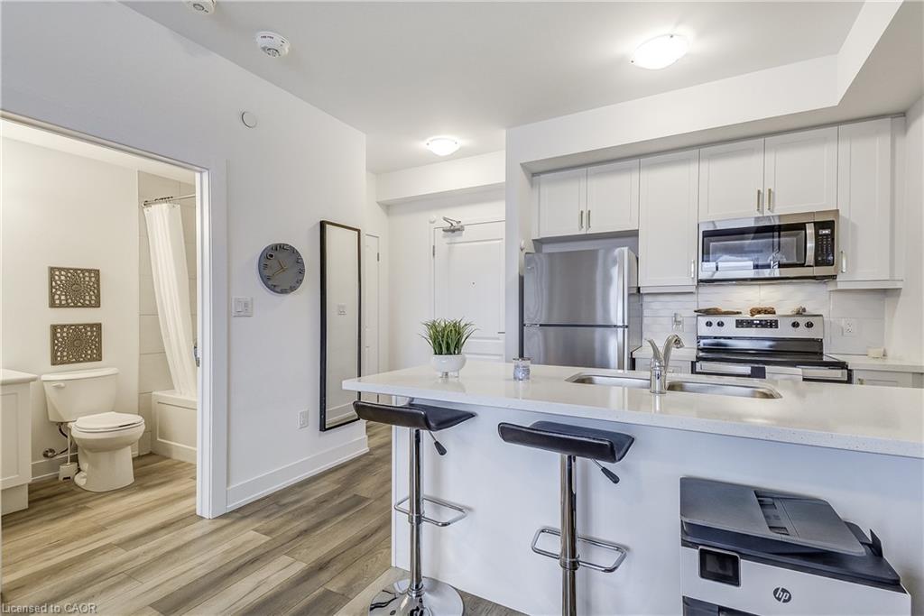 604-470 Dundas Street E Property Photo 22