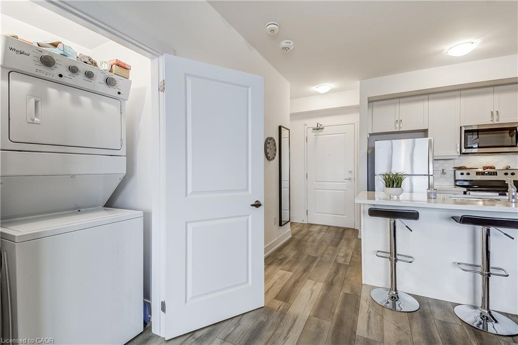 604-470 Dundas Street E Property Photo 24