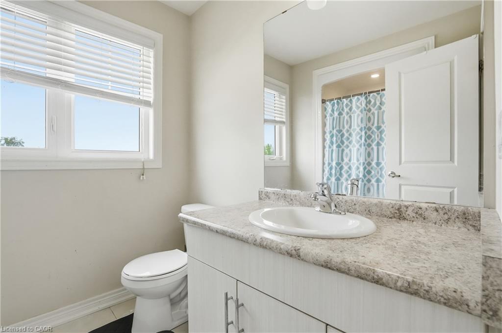 584 Julia Drive Property Photo 17