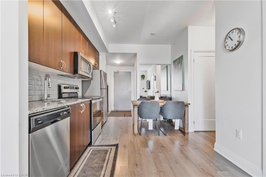 3220 Sheppard Avenue E Property Photo 11