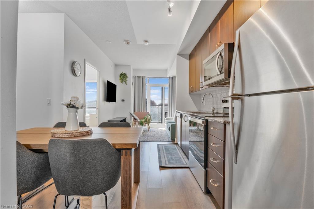 3220 Sheppard Avenue E Property Photo 12