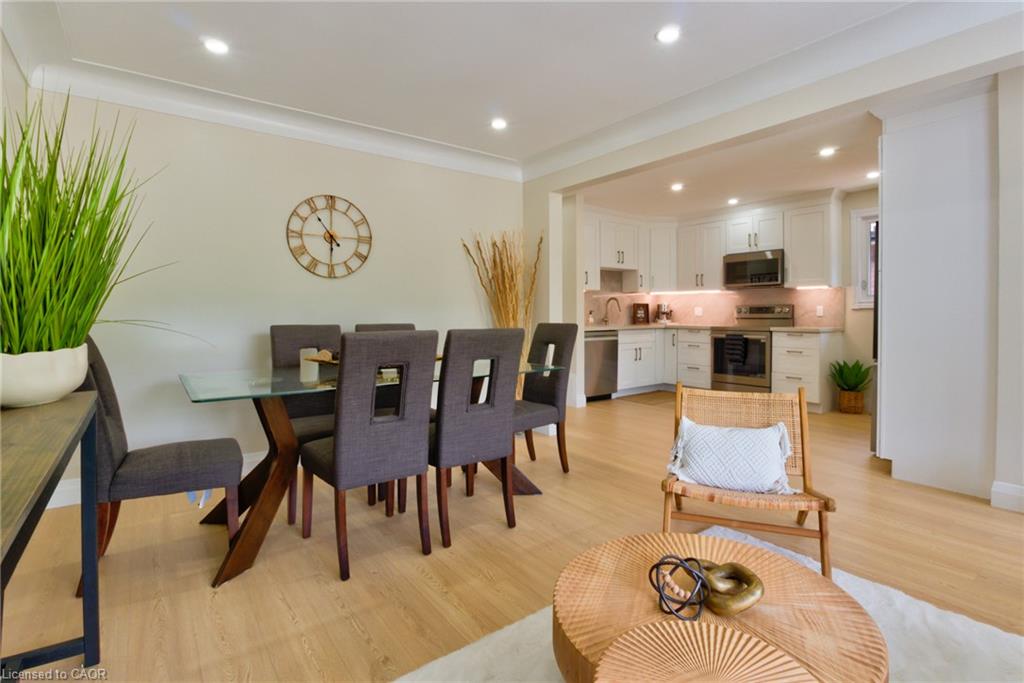 101 Reid Avenue N Property Photo 6