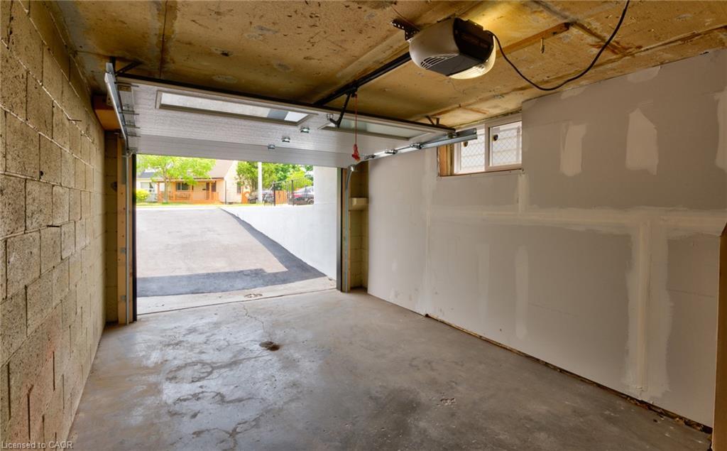 101 Reid Avenue N Property Photo 34