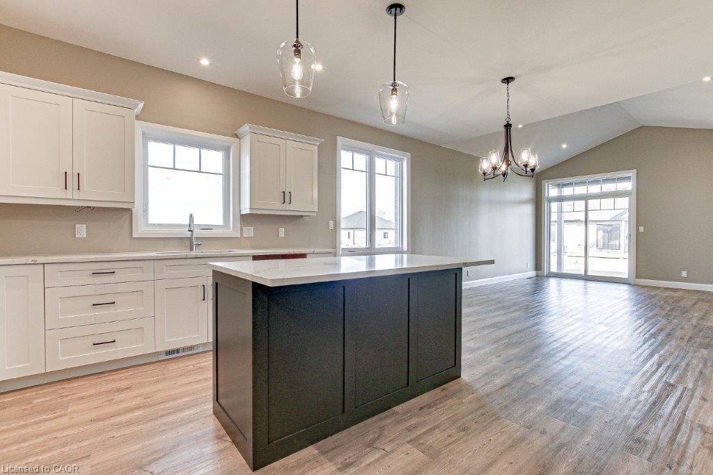 381 Argyle Avenue Property Photo 8