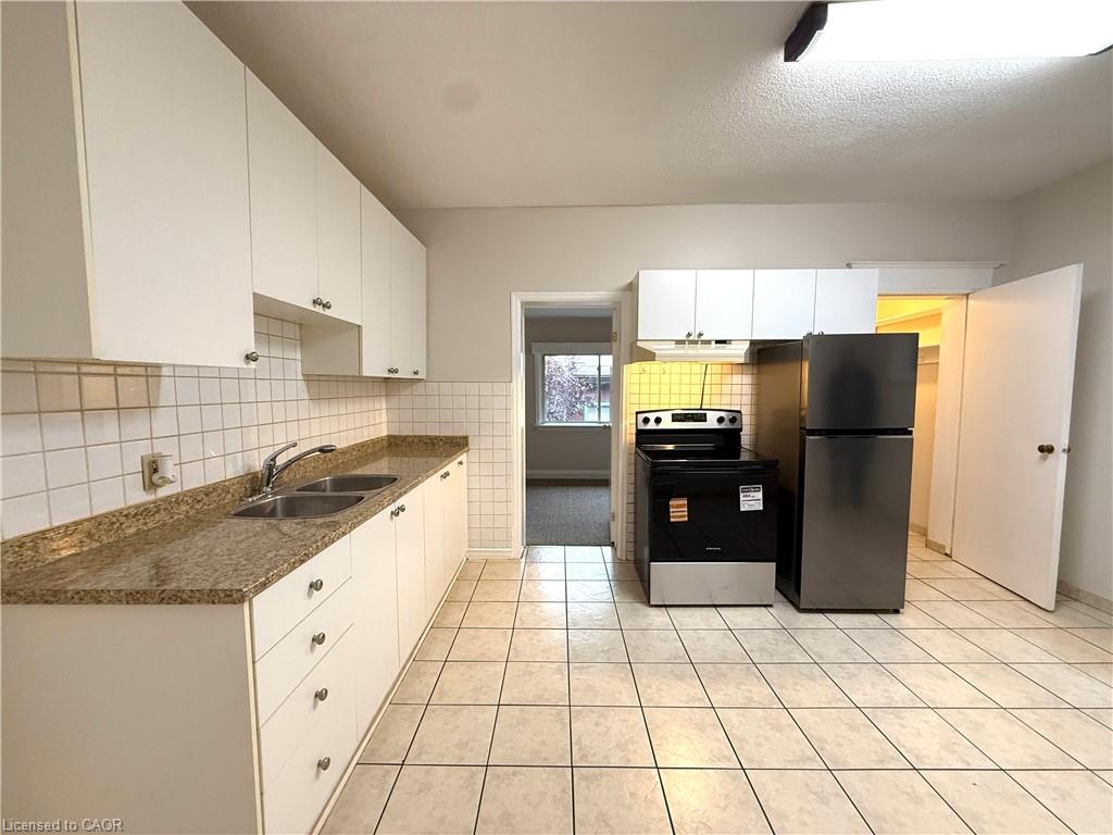24 Somerset Avenue Property Photo 7