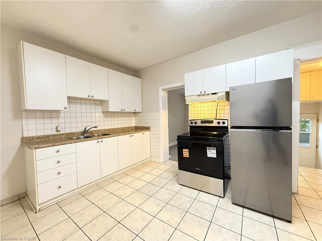 24 Somerset Avenue Property Photo 8