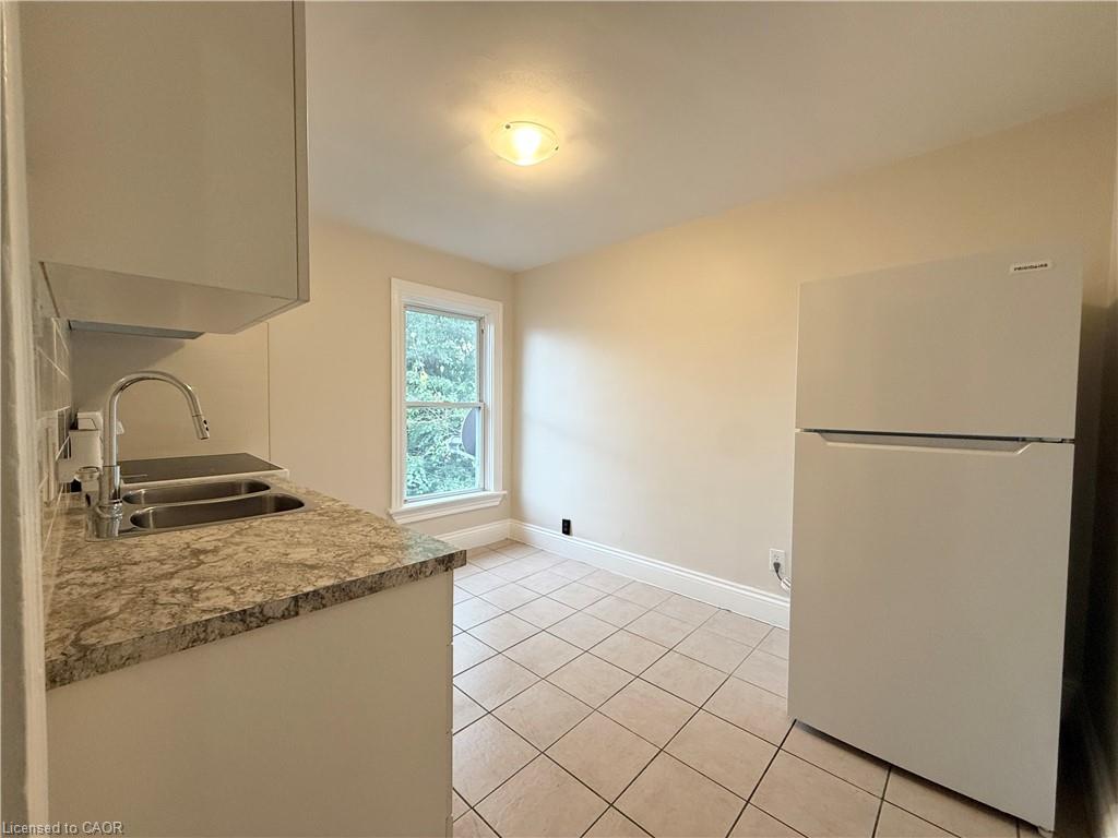 24 Somerset Avenue Property Photo 16