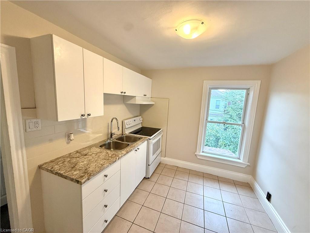 24 Somerset Avenue Property Photo 17