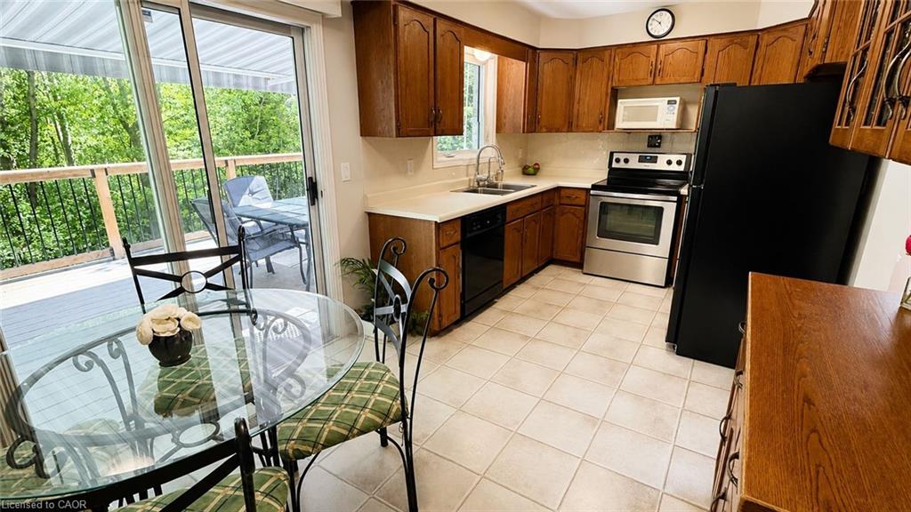 240 Stoke Drive Property Photo 8