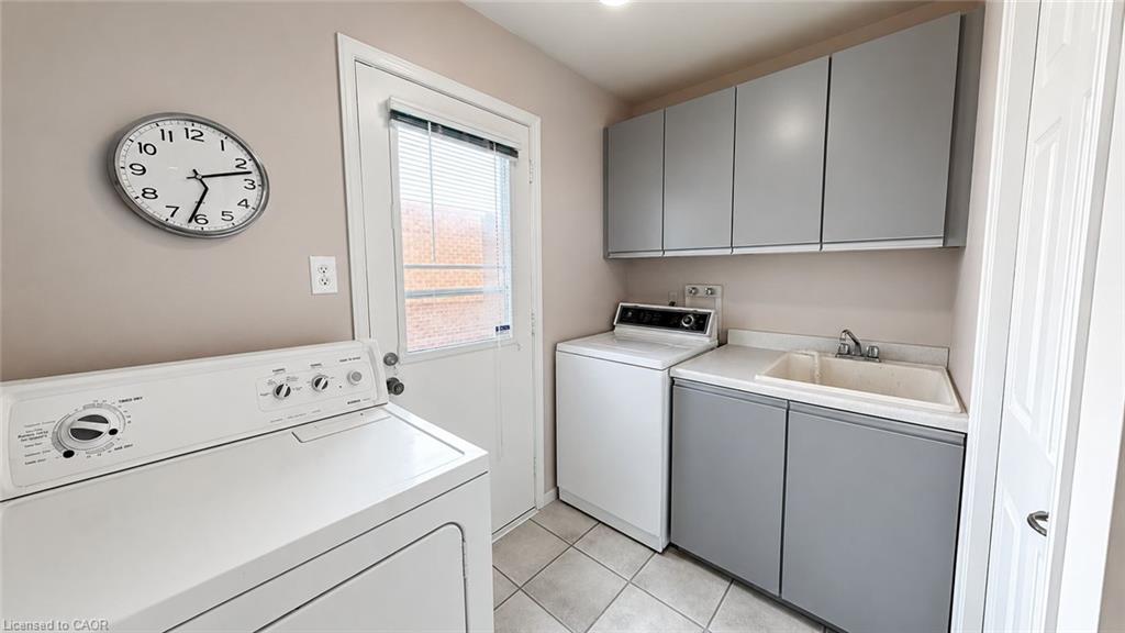 240 Stoke Drive Property Photo 12