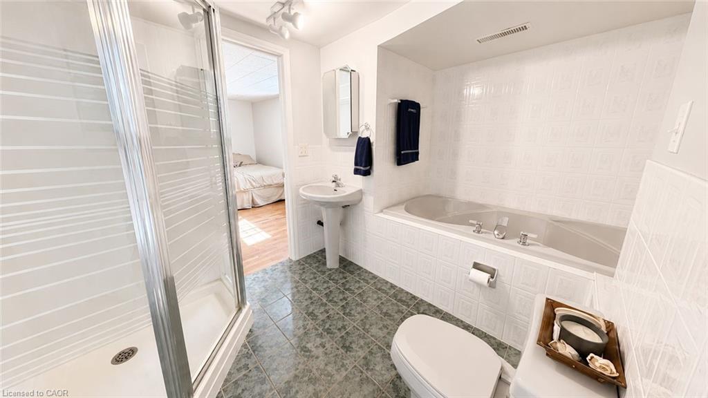 240 Stoke Drive Property Photo 28