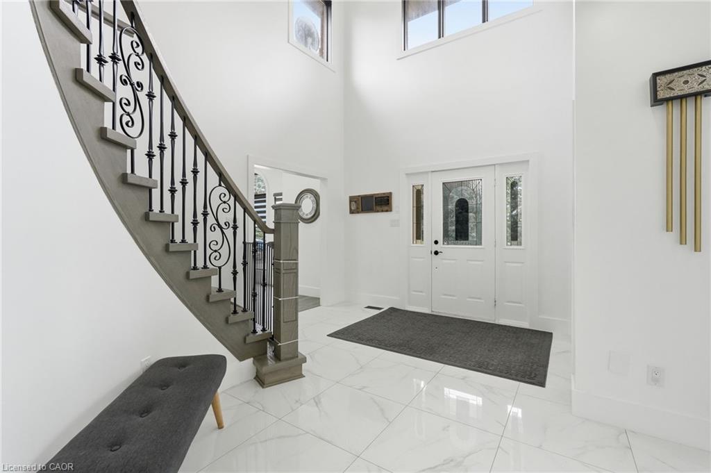 2 Currie Drive Property Photo 4