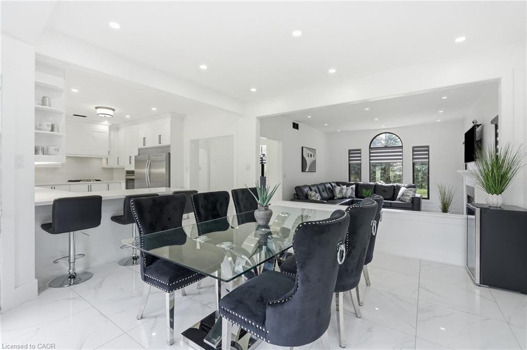 2 Currie Drive Property Photo 13