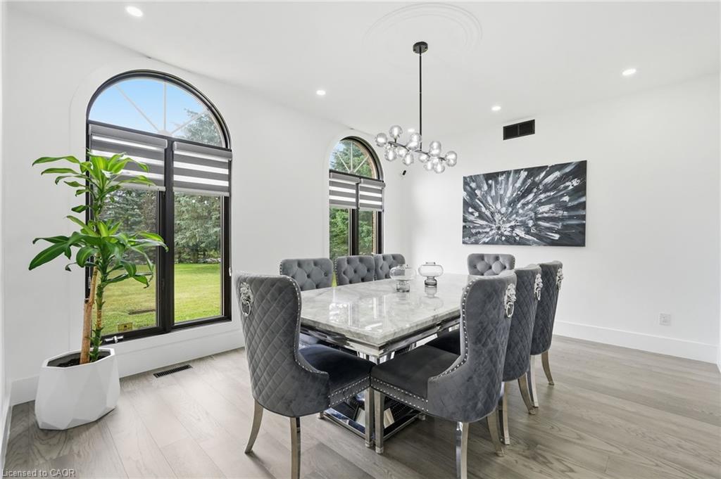 2 Currie Drive Property Photo 14