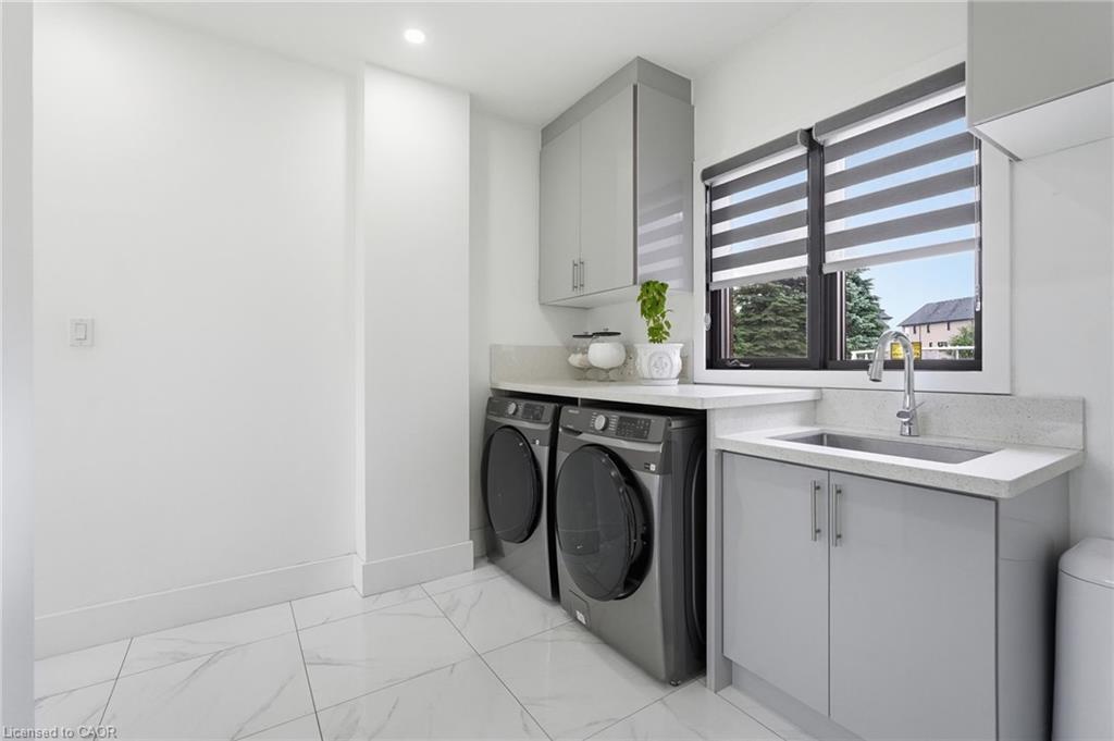 2 Currie Drive Property Photo 16