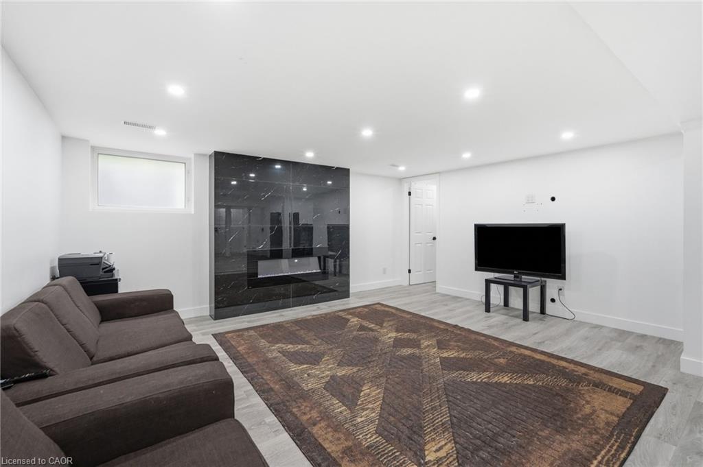 2 Currie Drive Property Photo 31