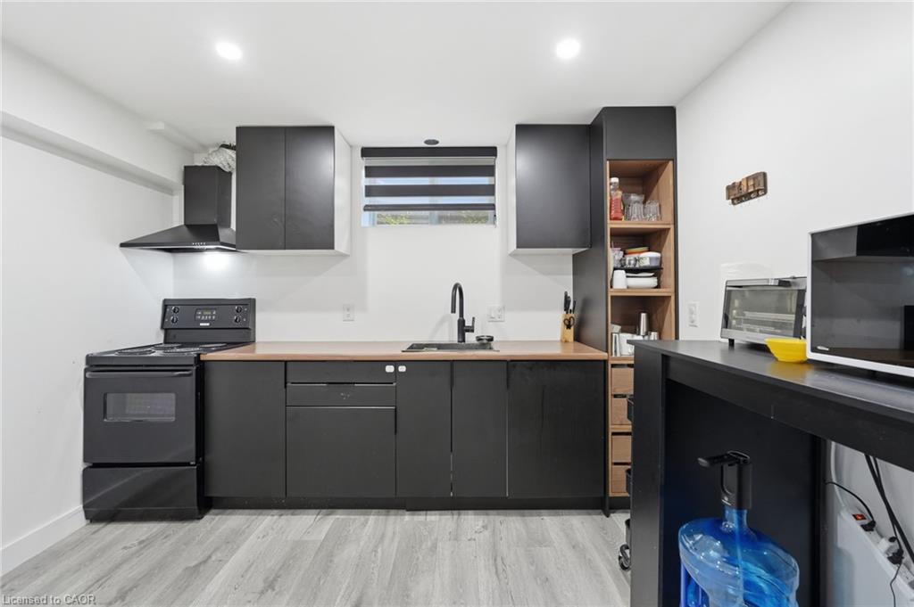 2 Currie Drive Property Photo 32
