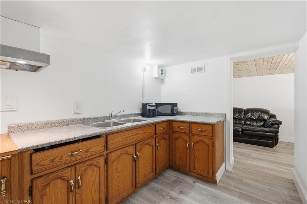 2 Currie Drive Property Photo 39