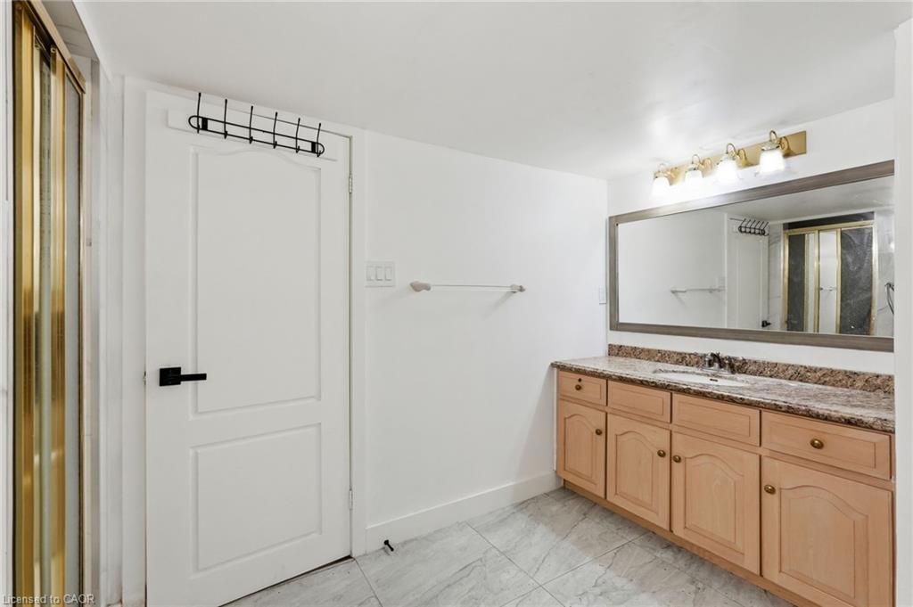 2 Currie Drive Property Photo 40