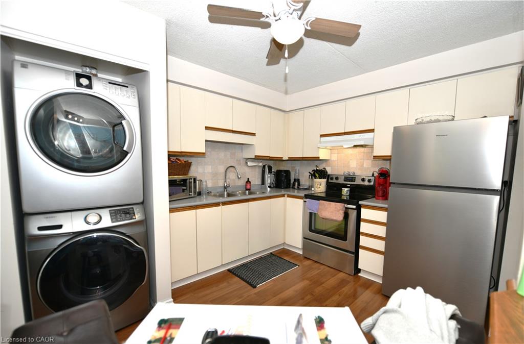 206-266 Overlea Drive Property Photo 6