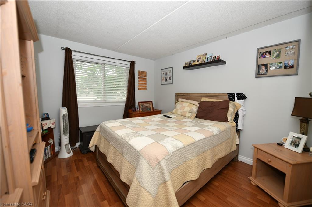206-266 Overlea Drive Property Photo 9
