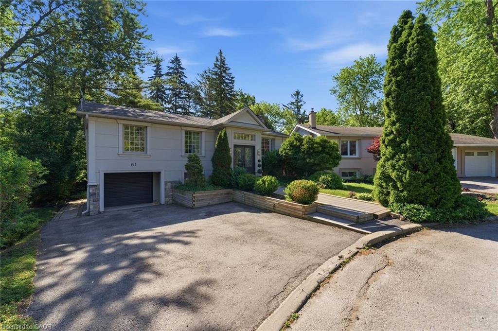 61 Lawnwood Court Property Photo 4