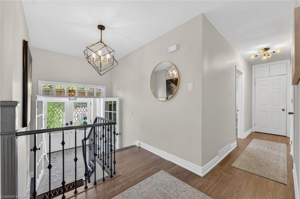 61 Lawnwood Court Property Photo 6