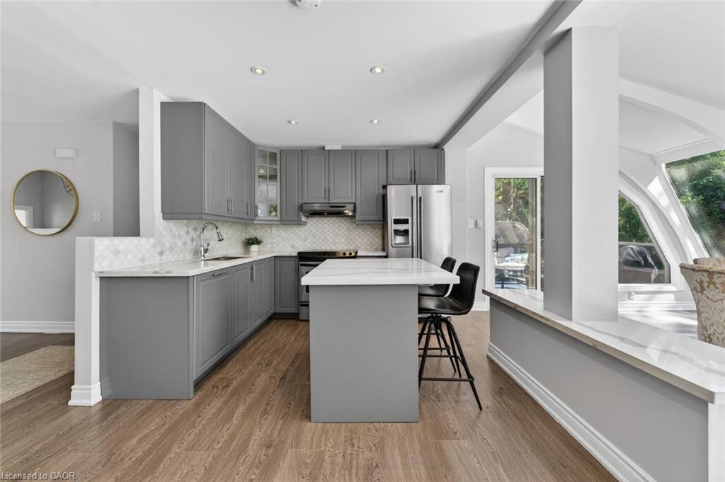 61 Lawnwood Court Property Photo 10