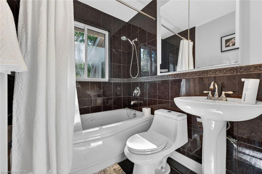 61 Lawnwood Court Property Photo 25