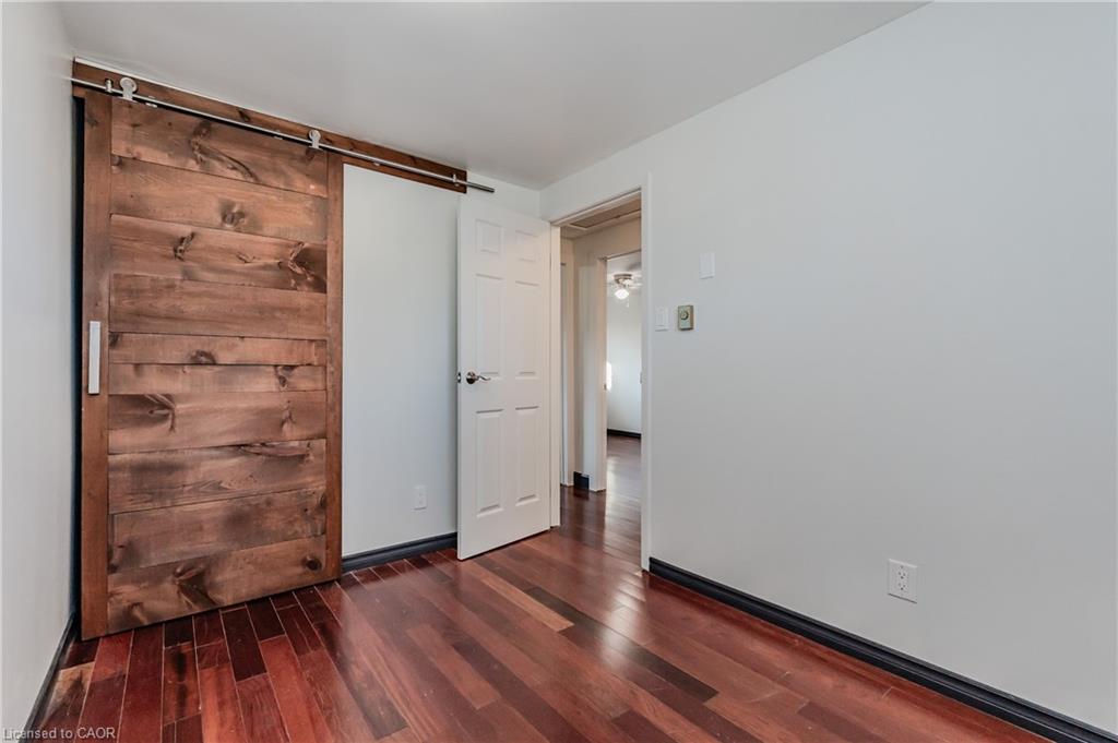 550 Parkview Crescent Property Photo 16