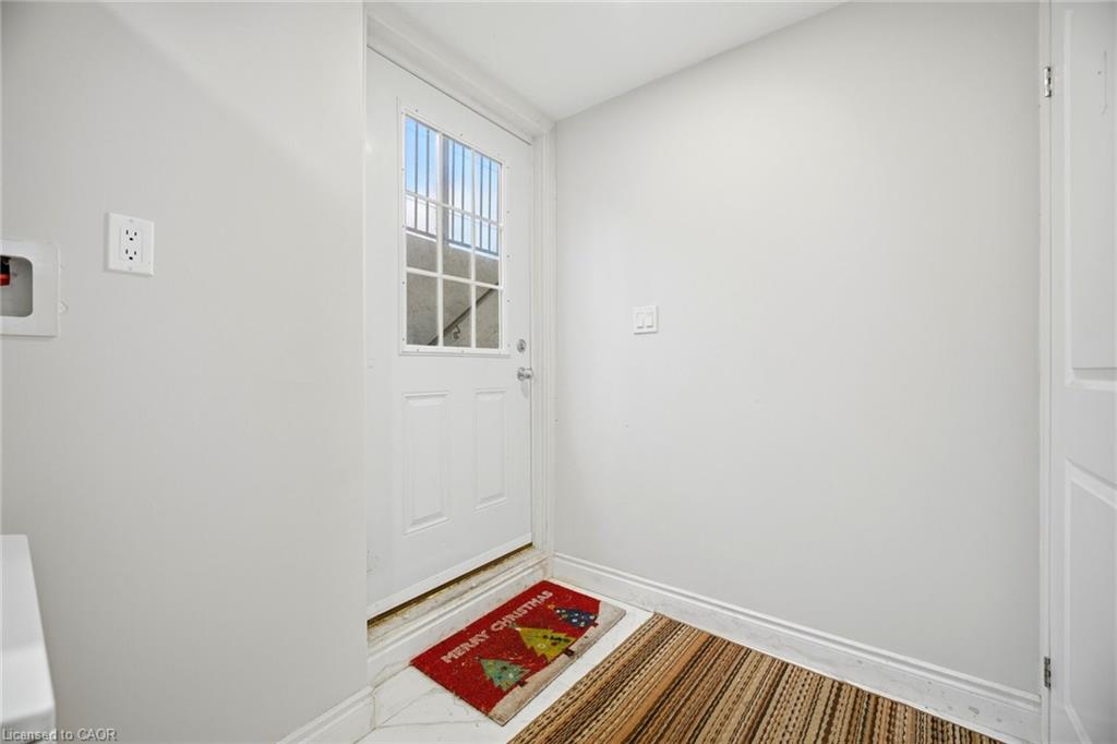 127 Monarch Woods Drive Property Photo 37