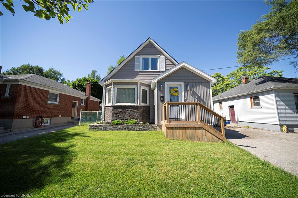 32 Elmwood Avenue