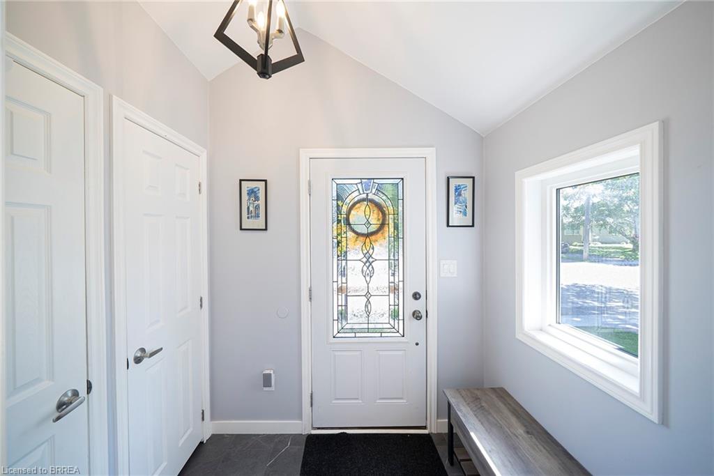 32 Elmwood Avenue Property Photo 4