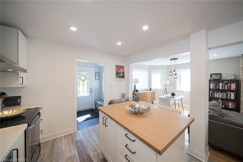 32 Elmwood Avenue Property Photo 5