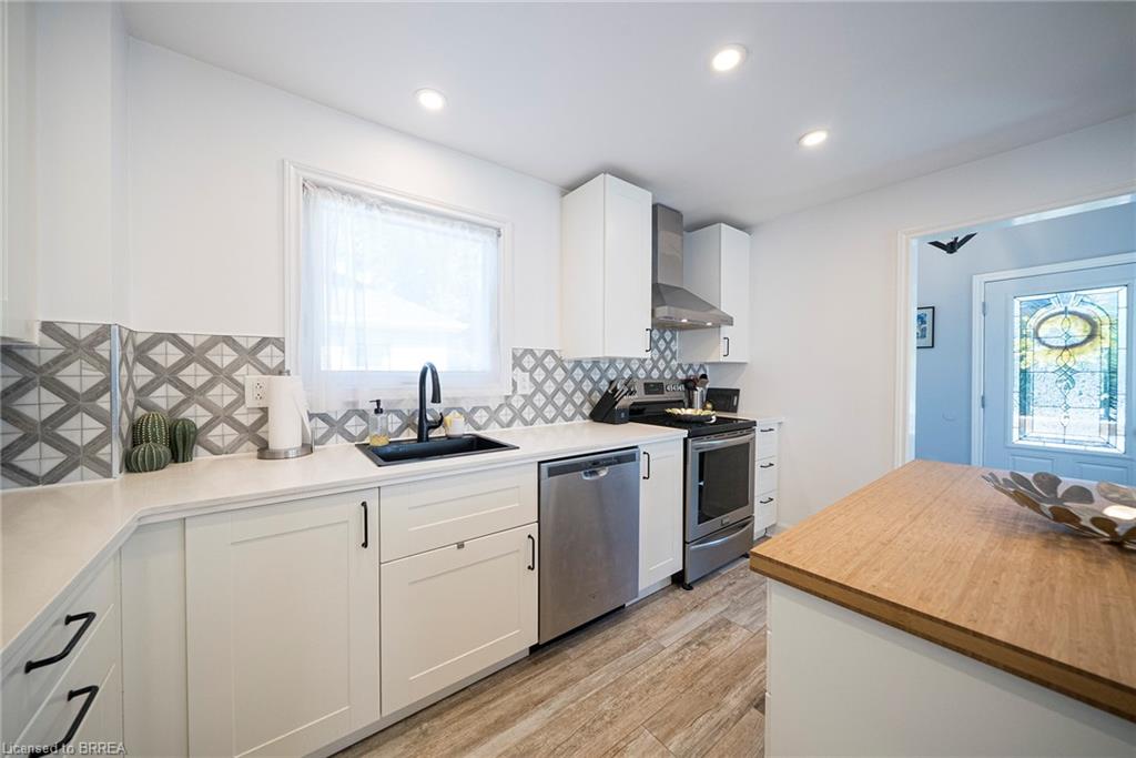 32 Elmwood Avenue Property Photo 6